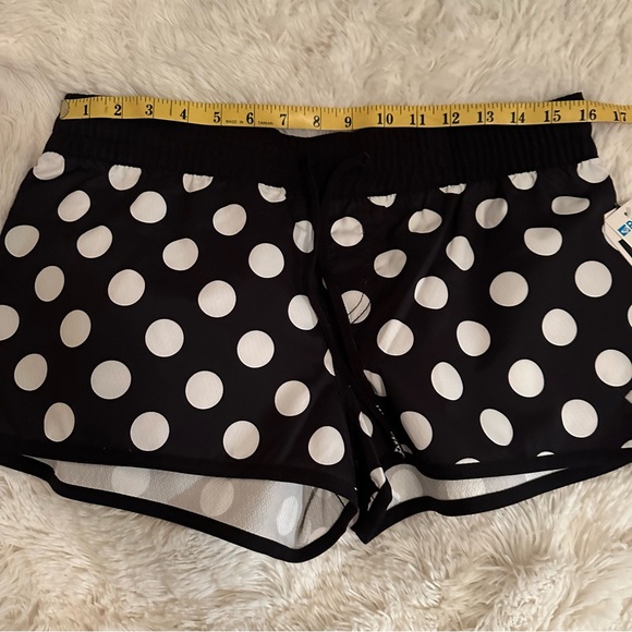 Roxy Women's Juniors Black White Polka Dot Board Shorts Size: 9 NWT - Picture 5 of 5